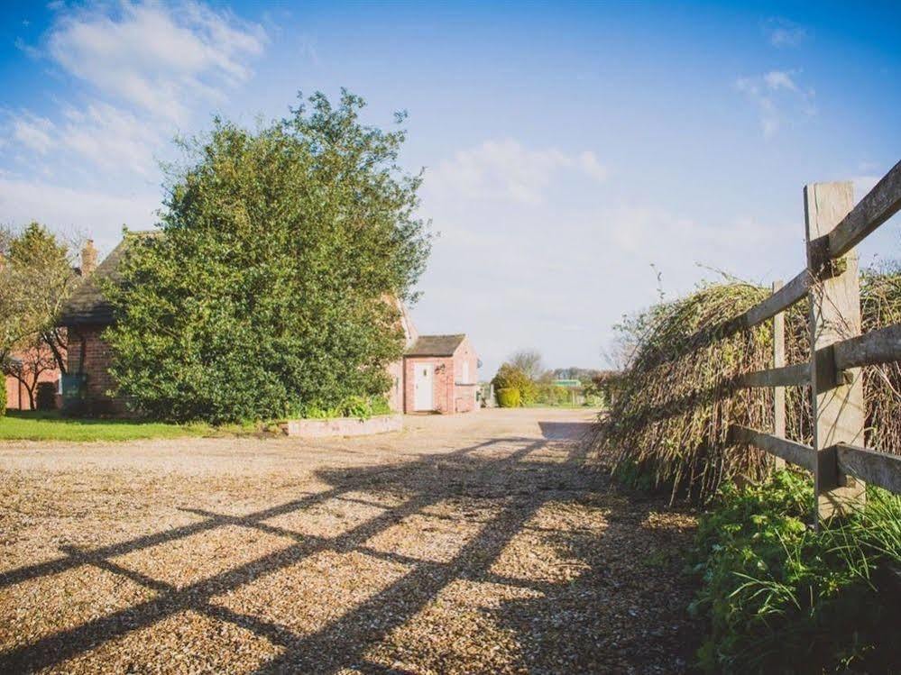 Owl Barn At The Gardens Villa Lissington Dış mekan fotoğraf